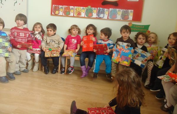 ΠΑΙΔΙΚΗ ΜΕΛΩΔΙΑ ΒΡΕΦΙΚΟΣ ΚΑΙ ΠΑΙΔΙΚΟΣ ΣΤΑΘΜΟΣ